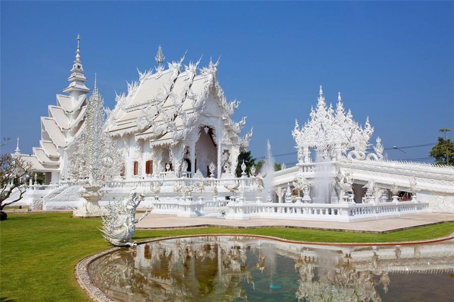 Wat Rong Khun (Chiang Rai Province, Thailand)