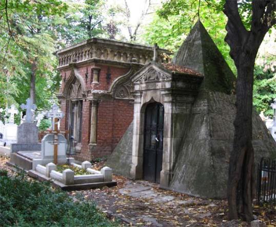 Bellu Cemetery (Bucharest, Romania)