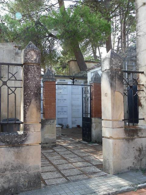 Sant Antoni Abat Cemetery (Alcoy, Spain)