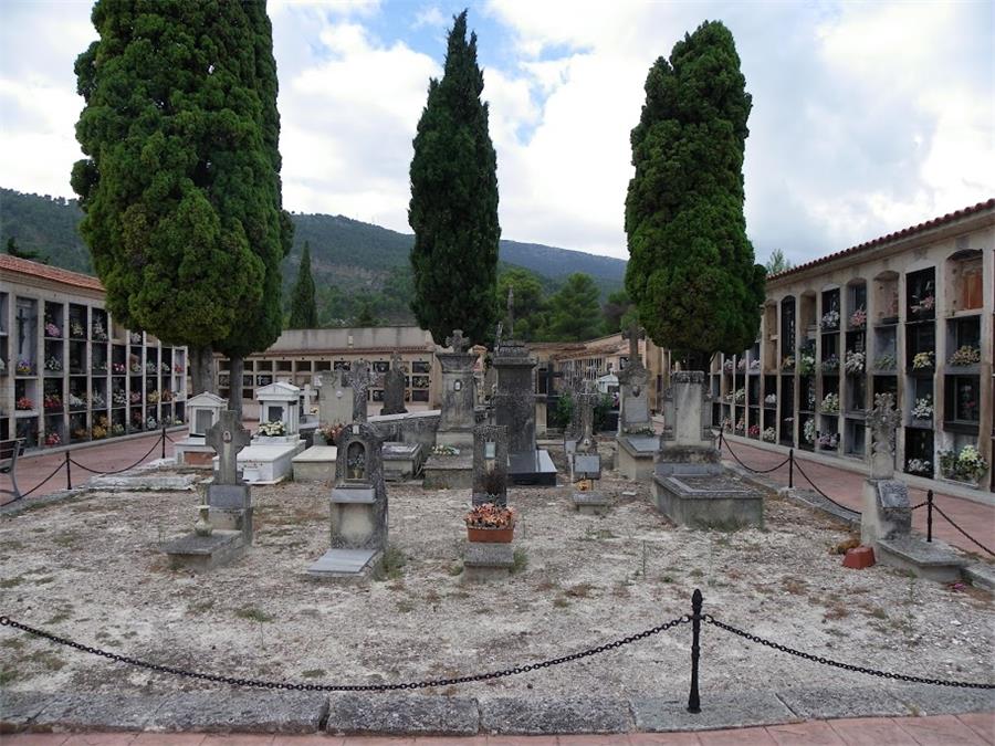 Sant Antoni Abat Cemetery (Alcoy, Spain)